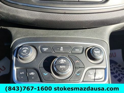 Used 2015 Chrysler 200 C w/ Navigation & Sound Group I image 32