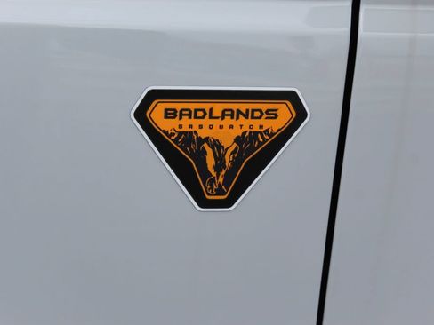 New 2026 Ford Bronco Badlands AWD/4WD image 4