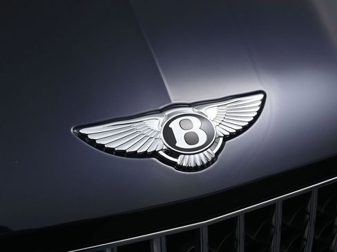New 2025 Bentley Bentayga AWD/4WD image 13