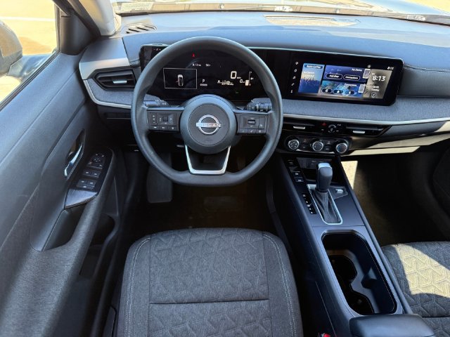 Used 2025 Nissan Kicks SV FWD image 21
