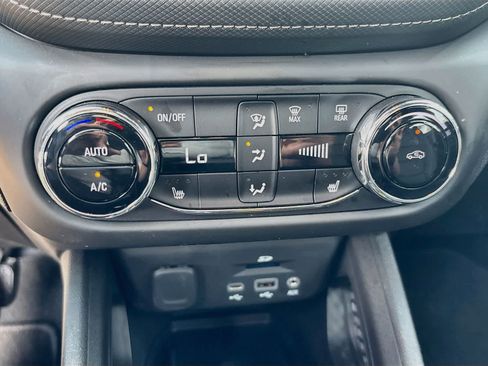 Used 2023 Chevrolet TrailBlazer ACTIV w/ Sun and Liftgate Package AWD/4WD image 15