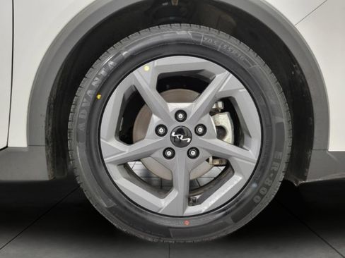 Used 2025 Kia K4 FWD image 30