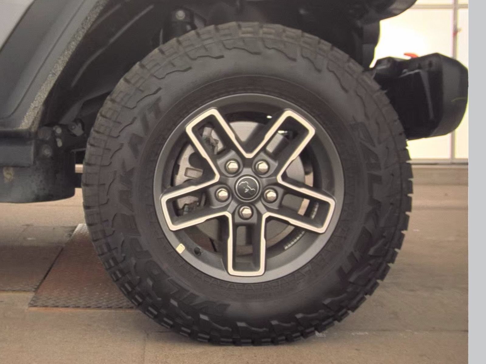 Used 2026 Jeep Gladiator Mojave AWD/4WD image 22