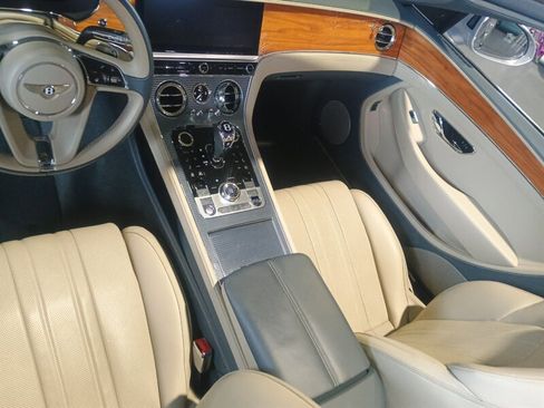 Used 2020 Bentley Continental GT image 18