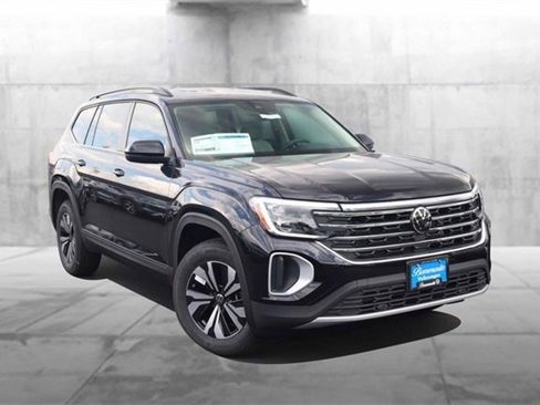 New 2026 Volkswagen Atlas SE image 2