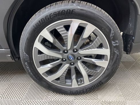 Used 2025 Subaru Forester Touring AWD/4WD image 27