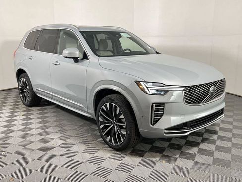 Used 2026 Volvo XC90 B6 Plus w/ Protection Package Premier AWD/4WD image 2