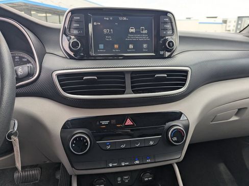 Used 2020 Hyundai Tucson SE AWD/4WD image 15