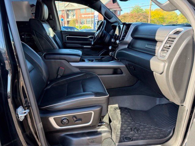 Used 2021 RAM 1500 Laramie w/ Sport Appearance Package AWD/4WD image 26