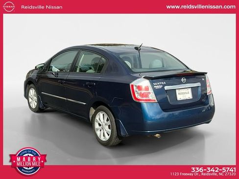 Used 2011 Nissan Sentra 2.0 SL w/ Navigation Pkg image 4