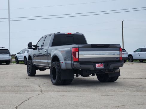 Used 2022 Ford F350 Platinum AWD/4WD image 5