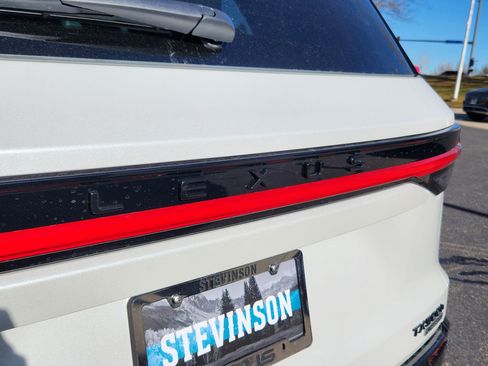 New 2026 Lexus TX 500h AWD image 7