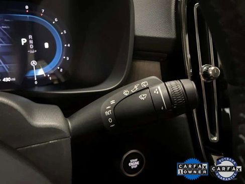 Used 2025 Volvo XC40 B5 Core image 42