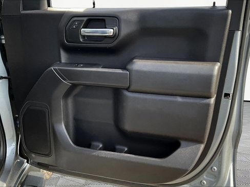 Used 2024 Chevrolet Silverado 1500 Custom Trail Boss w/ LPO, Dark Essentials Package AWD/4WD image 29