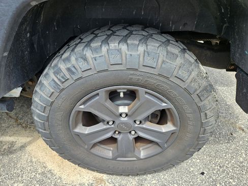 Used 2018 Jeep Wrangler Unlimited Sport AWD/4WD image 5