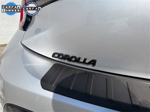 Used 2024 Toyota Corolla SE w/ SE Package image 16