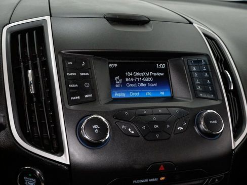 Used 2015 Ford Edge SEL image 13