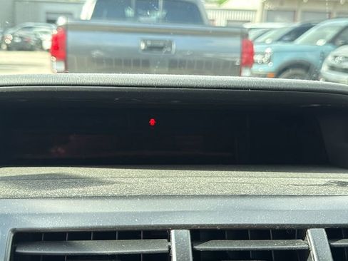 Used 2014 Toyota Prius V Five image 5