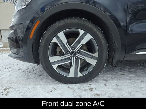 Used 2022 Kia Sorento SX image 10