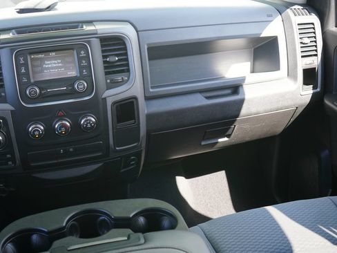 Used 2018 RAM 1500 Express w/ Express Value Package AWD/4WD image 25
