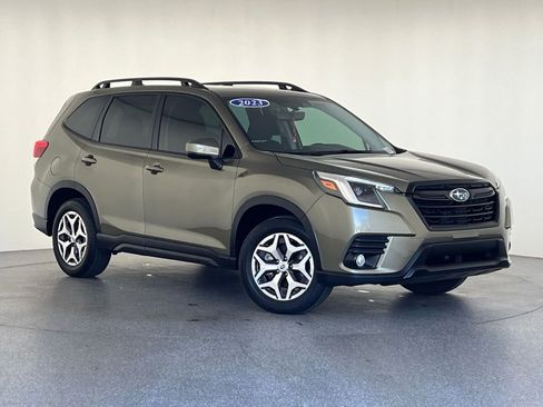 Certified 2023 Subaru Forester Premium AWD/4WD image 40
