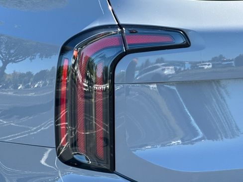 Certified 2024 Kia Telluride EX X-Line AWD/4WD image 50