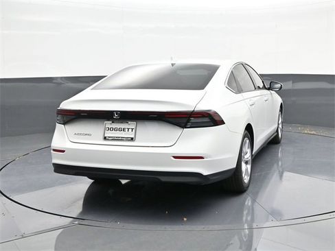 New 2025 Honda Accord LX image 10