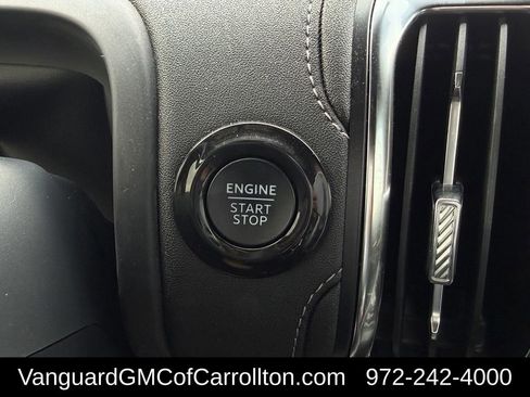 Used 2025 Ford Expedition Platinum w/ Stealth Appearance Package image 25