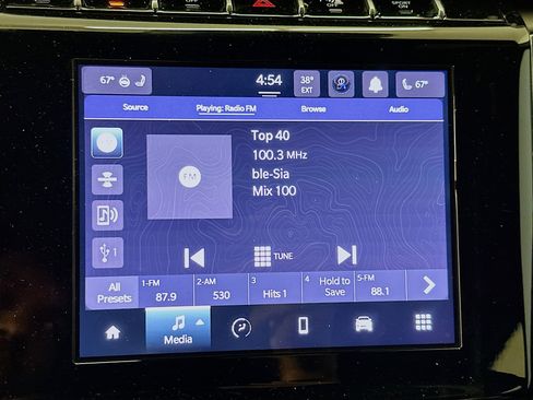 Used 2025 Jeep Grand Cherokee Altitude AWD/4WD image 21