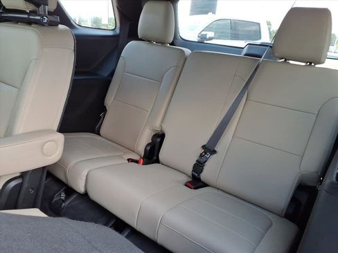 Certified 2023 Chevrolet Traverse LT w/ LT Premium Package image 19