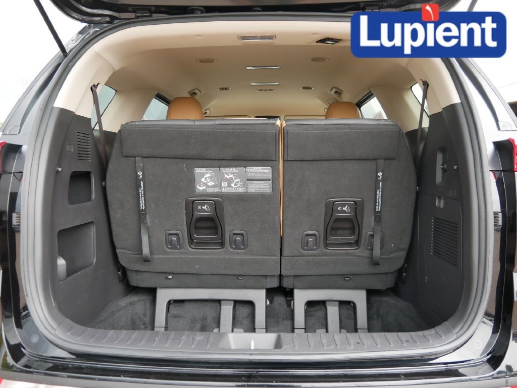 Used 2024 Kia Carnival LX FWD image 11