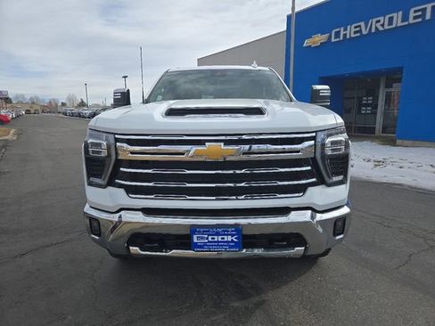Used 2024 Chevrolet Silverado 2500 LTZ w/ LTZ Convenience Package AWD/4WD image 9