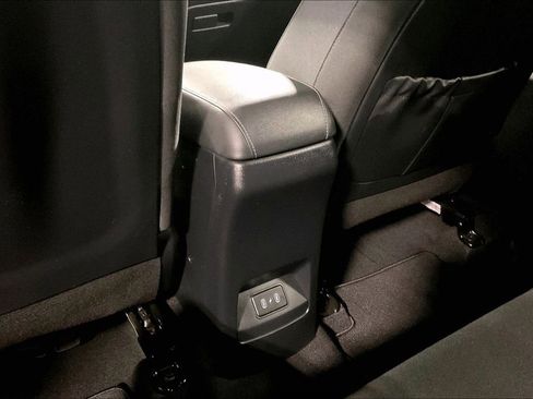 Used 2025 Kia Soul EX FWD image 30