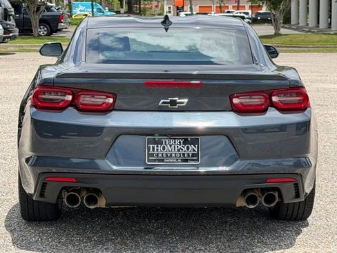 Used 2020 Chevrolet Camaro LT RWD image 5