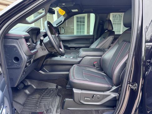 Used 2023 Ford Expedition Max Limited AWD/4WD image 12