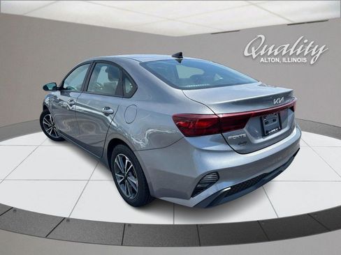 Used 2024 Kia Forte LXS FWD image 6