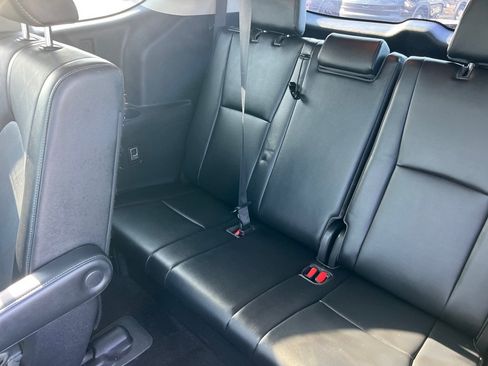 Used 2022 Toyota Highlander Platinum AWD/4WD image 15