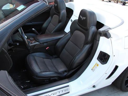 Used 2013 Chevrolet Corvette 427 w/ 1SC Preferred Equipment Group RWD image 15
