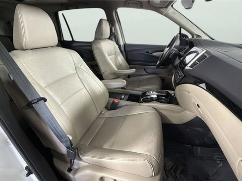 Used 2016 Honda Pilot Elite image 39