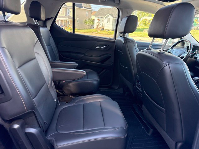 Used 2021 Chevrolet Traverse RS AWD/4WD image 38