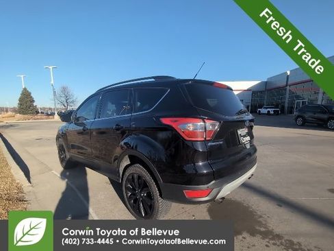 Used 2017 Ford Escape SE w/ SE Leather Comfort Package image 6
