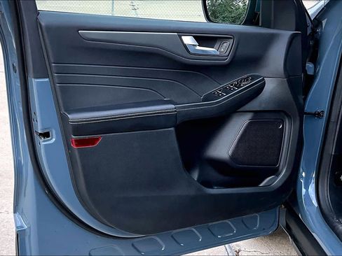 Certified 2023 Ford Escape SE image 22