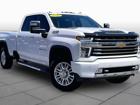 Used 2023 Chevrolet Silverado 2500 High Country w/ Z71 Off-Road Package AWD/4WD image 4