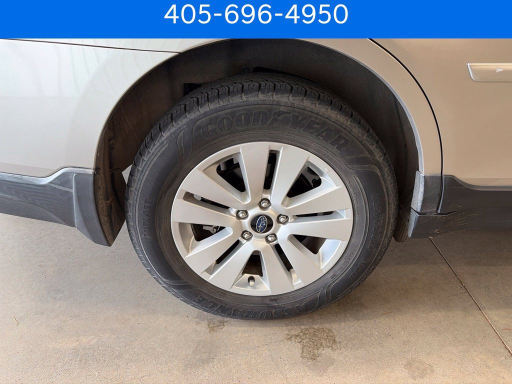 Used 2017 Subaru Outback 2.5i Premium AWD/4WD image 15