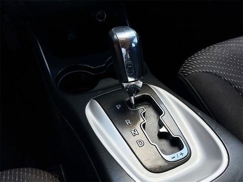 Used 2020 Dodge Journey SE w/ SE Popular Equipment Group image 18