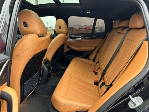 Used 2022 BMW X4 M40i w/ Premium Package image 10