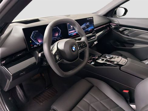 New 2026 BMW 530i xDrive w/ Premium Package AWD/4WD image 18