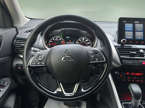 Used 2024 Mitsubishi Eclipse Cross SE image 16