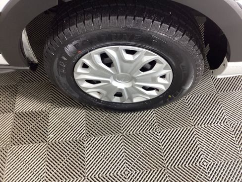 Used 2023 Ford Transit 350 XLT image 7