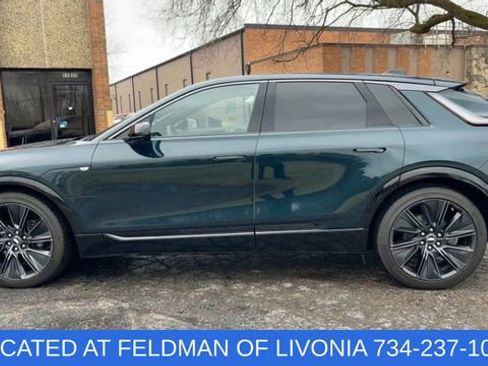 Used 2024 Cadillac Lyriq Sport image 5